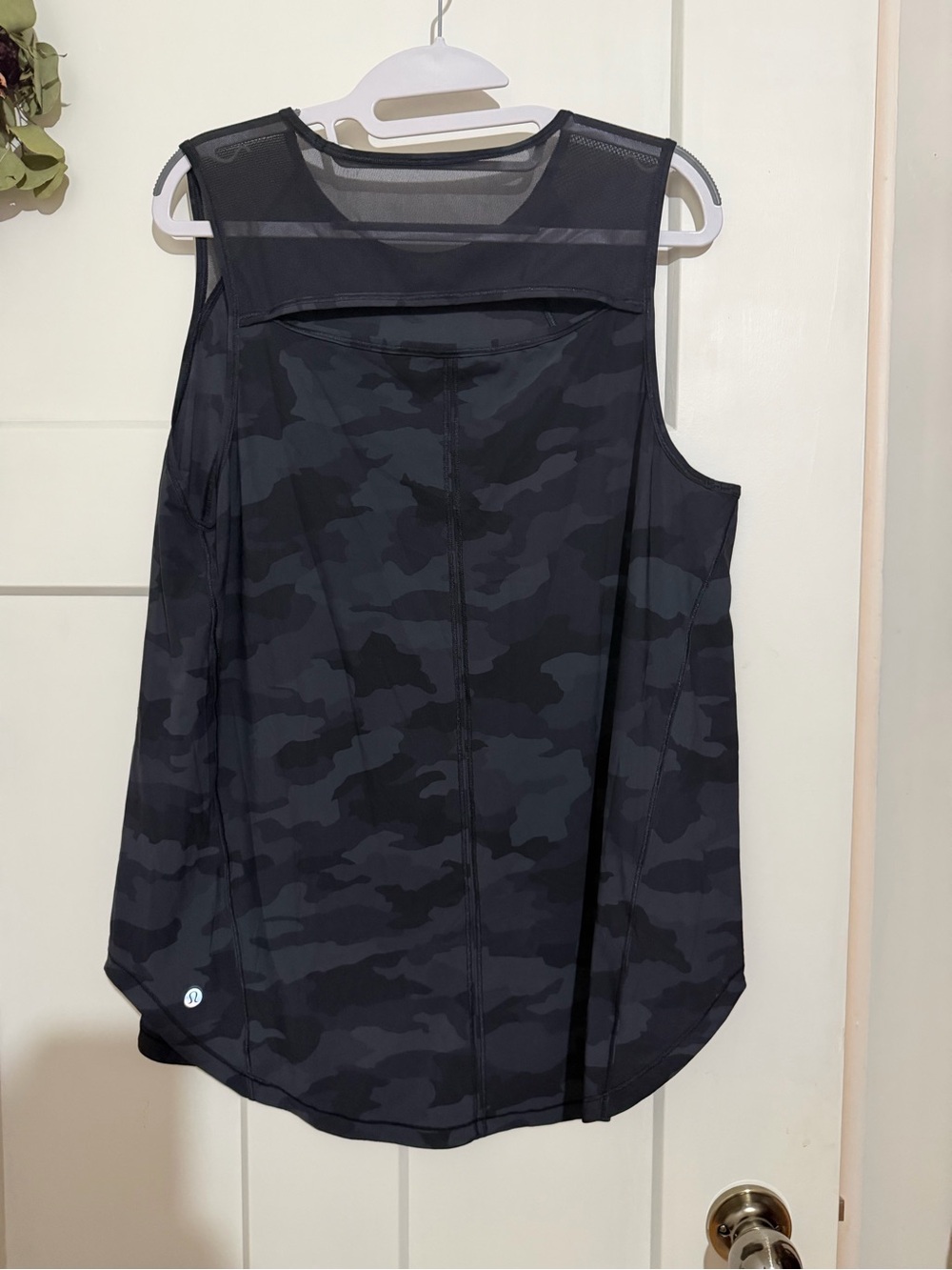 Lululemon tank